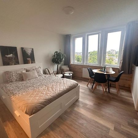 Le Petit Port - La Belle Etoile Apartment ซีดาน ภายนอก รูปภาพ