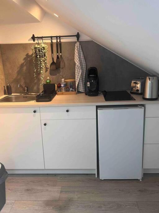 Le Petit Port - La Belle Etoile Apartment ซีดาน ภายนอก รูปภาพ